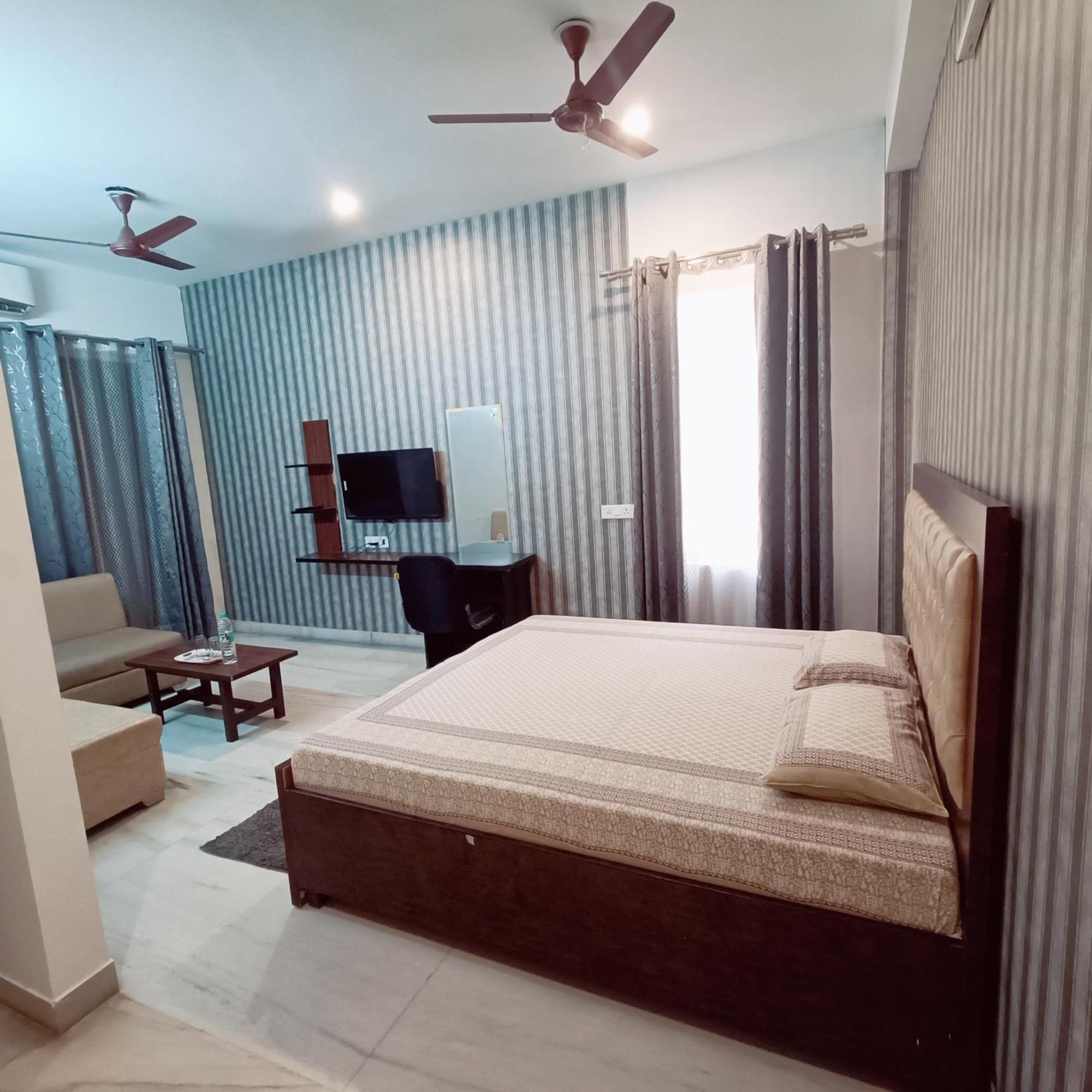 Mi Casa - The Bliss Gurgaon Exterior photo
